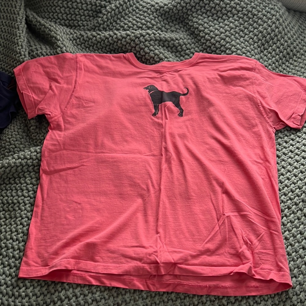 The Black Dog.. pink t-shirt.